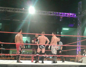 Nella foto, in alto: Fabio sul ring EPW contro MVP, Austin Aries, ed Eddie Edwards
