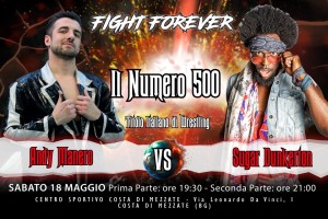 Nella foto, in alto: Andy manero vs Sugar Dunkerton